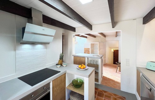 Arta Casa | Welcome to Casa Bellavista - urban domicile with a view of the countryside