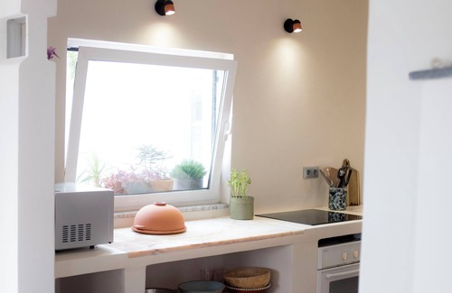Figueira Apartamento | Welcome to Casa das Escadinhas, a charming oasis in the Algarve. Apt 2-3 Pers