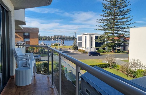 Tuncurry Apartamento | Welcome to Champagne Court 07