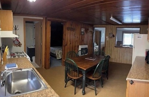 Gaylord Cabina | Welcome to Cottage 6 at Heart Lake Resort!