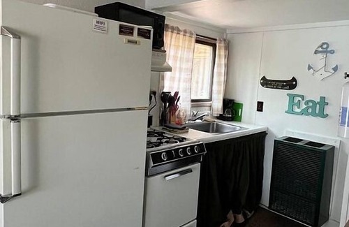 Gaylord Cabina | Welcome to Cottage 7 at Heart Lake Resort!