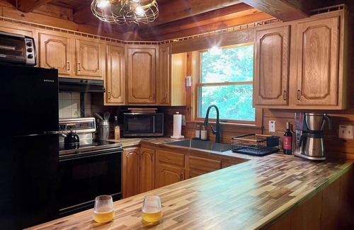 Livingston Manor Casa | Welcome to Elk Point! A cozy 2 BR/2 BA cabin with mountain views, woodstove, deck, and fire pit. Hiking trails right nearby, with Livingston Manor just a 10‑minute drive away.