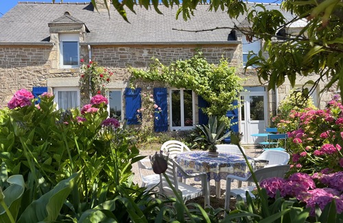 Saint-Cast-le-Guildo Casa | Welcome to Côtes d'Emeraude! Stone house near coastal paths