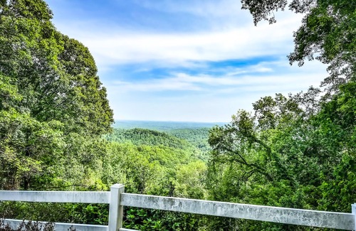 Tigerville Otro | Welcome to Glassy Mountain Farmhouse in North Travelers Rest. Be our guest!