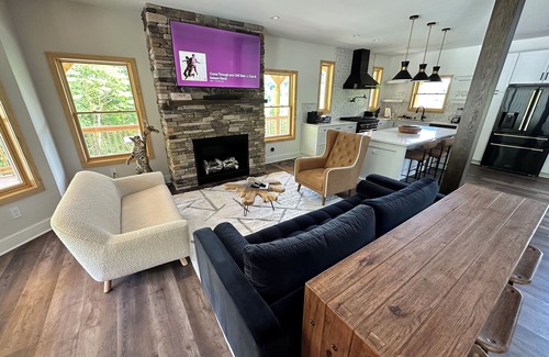 Lenoir Cabina | Welcome to Green mountain! Our dream made reality…