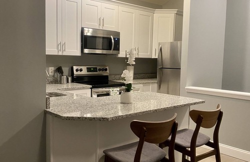 Wade Hampton Apartamento | Welcome to Greenville’s Brand New Modern, Cozy apartment .