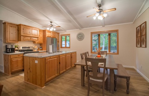 Danbury Casa | Welcome to Hanscom Hideaway! Cozy 3-bedroom house