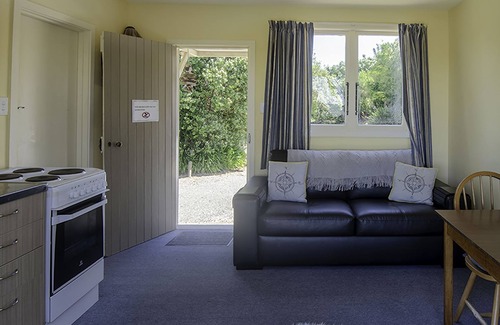 Tasman Cabina | Helme Holiday Middle Bach