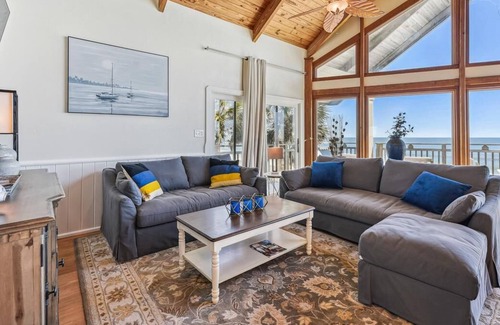 Treasure Beach Village Casa | Welcome to Island Dream, where dreams come true!