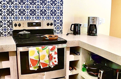 Sámara Casa | Welcome to Jingle Jangle Jungle - Casa Derecha - Steps to town and beaches