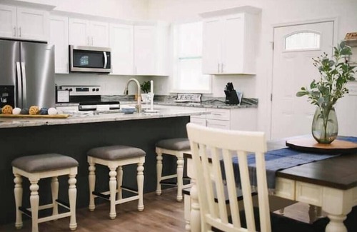 Fair Play Casa | Welcome to Lake Therapy a tranquil haven on Lake Hartwell with private dock.