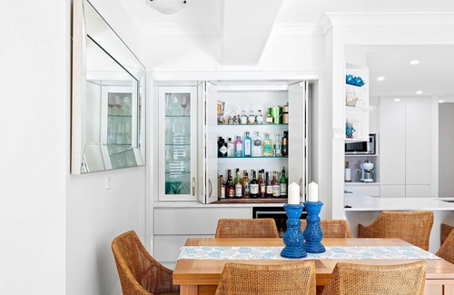 Denhams Beach Casa | Welcome to Margs at Denhams. A magnificant seaside apartment.