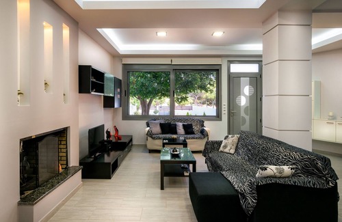 Ferma Casa | Bienvenido a Mayla House.
