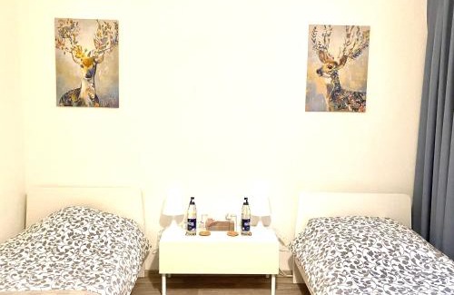Region Hannover District Apartamento | Welcome to Messe!-Two-Bedroom Apartment&Balcony