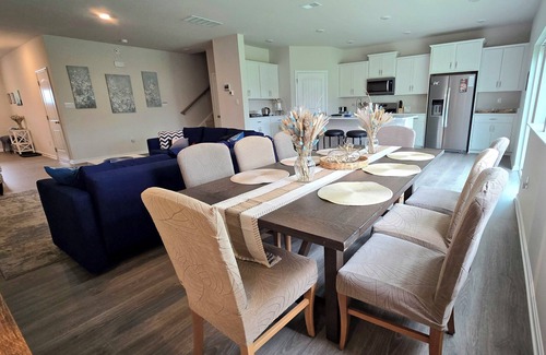 Frankford Casa | Welcome to our 4-bedroom house in Millville!We provide everything you need!