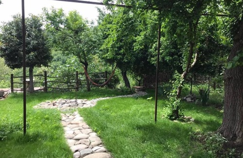 Sighnaghi Casa | Welcome to our cozy house with a breathtaking view of the mountains.