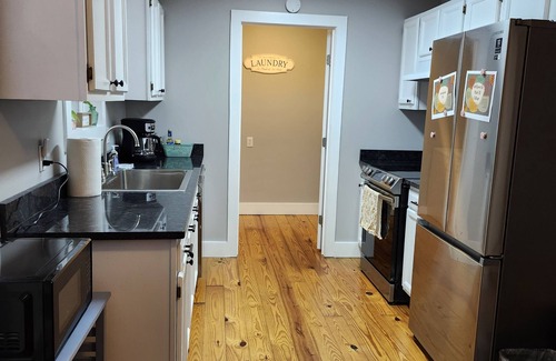 Sweetwater Casa | Welcome to our cozy Price Street cottage in the sweetest town in East, TN.