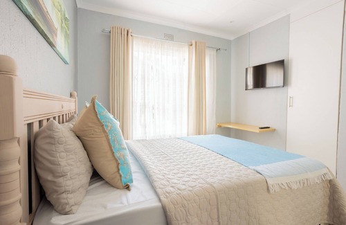 Randpark Ridge Casa | Welcome to Our Luxurious Oasis: Discover Comfort in Our Spacious Guesthouse
