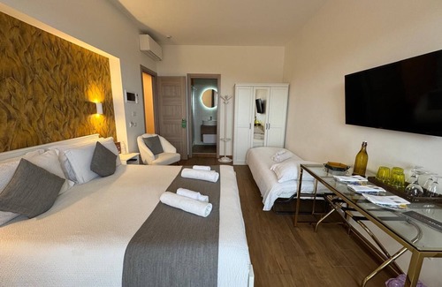 Capodimonte Cama Y Desayuno | Welcome to our oasis of elegance and comfort enjoy the best of Naples!