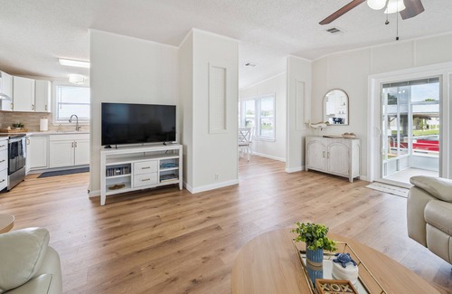 Welaka Casa | Welcome to paradise at Paradise Cove!