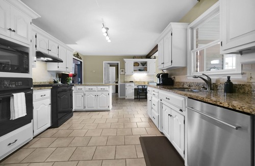 Joelton Casa | Welcome to Paradise Ridge Farms, your Tennessee country retreat.