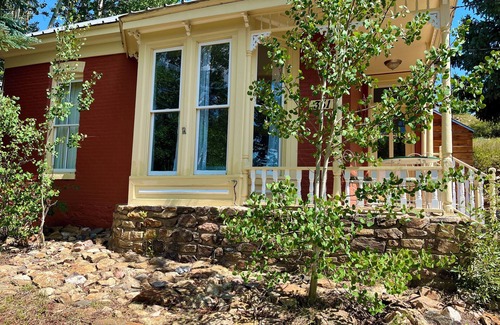 Central City Casa | Welcome to Pembroke Cottage in Central City CO! 2 bed/1 bathnParking for 2 cars