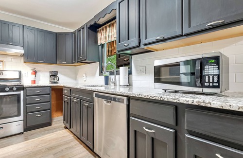 Tafton Casa | Welcome to Penny's Cove! Pet and family friendly home near Lake Wallenpaupack