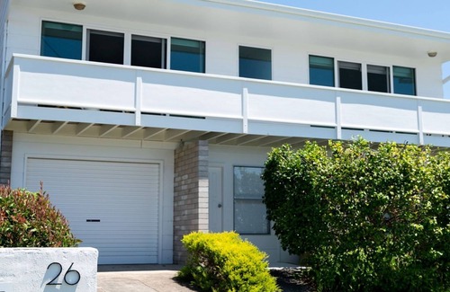 Bermagui Casa | Welcome to Sam's House in Bermagui – a beautifully renovated retreat.