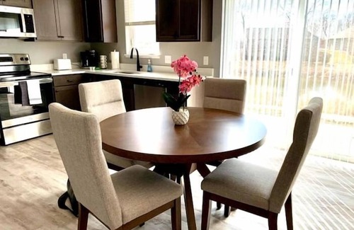 Mankato Casa | Welcome to Serenity - Spacious 4-bedroom townhome in Mankato minutes from MSU