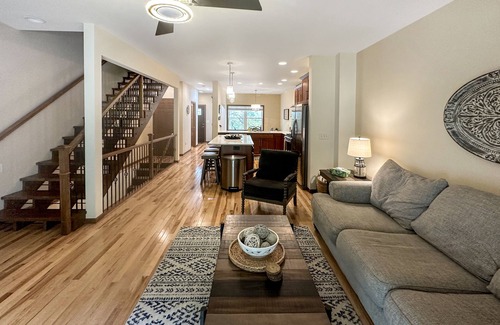 La Crosse Casa | Welcome to Sunset Ct