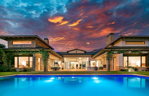 Malibu Casa | Welcome to Surf Beach Malibu Estate
