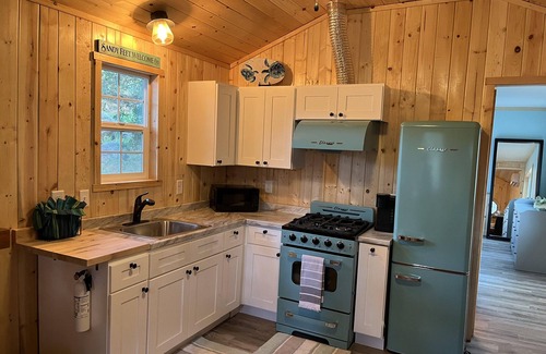 Ramona Cabina | Welcome to Surfing Cowboy Ranch