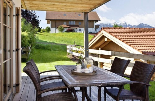 Fuessen Apartamento | Welcome to the Alex vacation apartment Holiday apartment B, your perfect retreat.