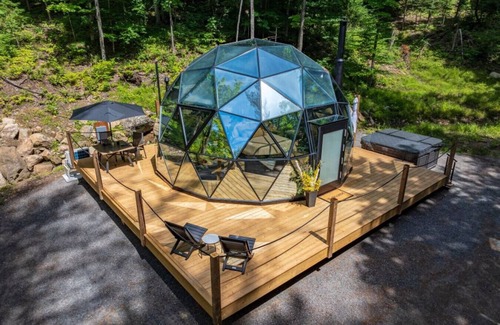 Huntsville Casa | Welcome to the Allure Muskoka Glass Dome!