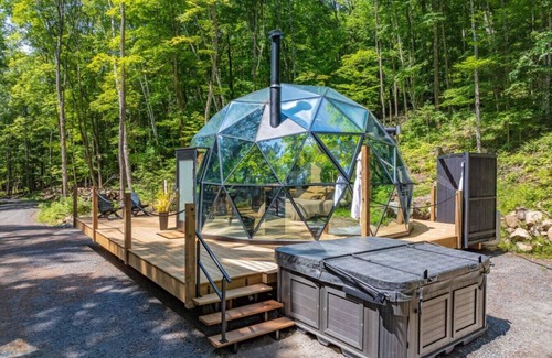 Huntsville Casa | Welcome to the Allure Muskoka Glass Dome!