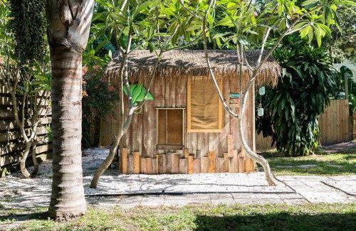 Gulf Gate Estates Casa | Welcome to The Bray Escape 4 miles to Siesta Key