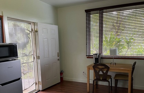 Pauwela Apartamento | Welcome to the Dolphin Studio + 1 bathroom with Wifi