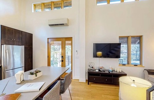 Concord Cabaña | Welcome to the Farmhouse Retreat!