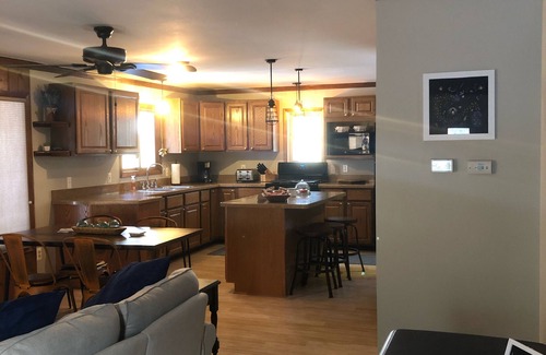 Higgins Lake Casa | ¡Bienvenido a The Firefly Cottage en Higgins Lake!
