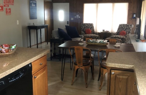 Higgins Lake Casa | ¡Bienvenido a The Firefly Cottage en Higgins Lake!