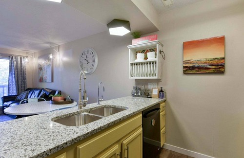 Notch Estates Condominio | Welcome to the Honeybee Hideaway Unit 1