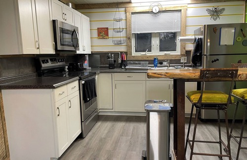 Howland Casa | Welcome to The Howland Hideout!