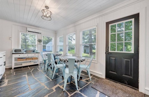Blairs Otro | Welcome to the Levi Hall Farmhouse – Cow Suite