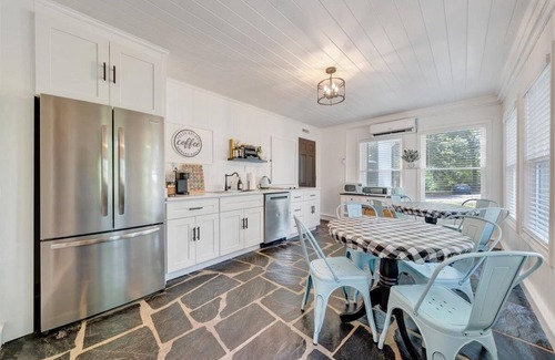 Blairs Otro | Welcome to the Levi Hall Farmhouse – Cow Suite