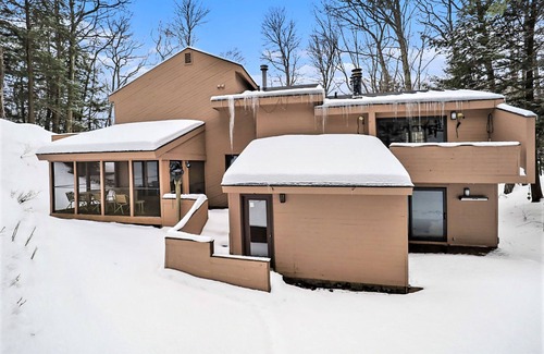 Birchwood Farms Casa | Welcome to the Relaxing Northern Lodge in Michigan’s premier Birchwood Farms Golf and Country Club