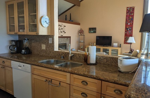 Castroville Casa | Welcome to The Sandpiper! / 166 MDW