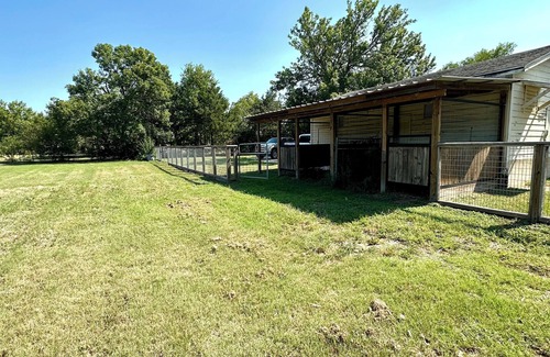 Wellborn Casa | Welcome to the Howdy House, Where Aggie Pride Meets Southern Comfort