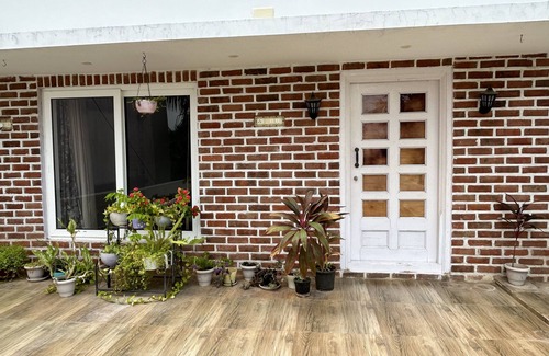 Karaikal Apartamento | Welcome to the "Zen Studio Apartment," your serene retreat in Karaikal.