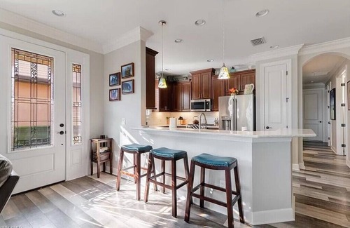 Naples Casa | Welcome to this Endearing Naples Home!