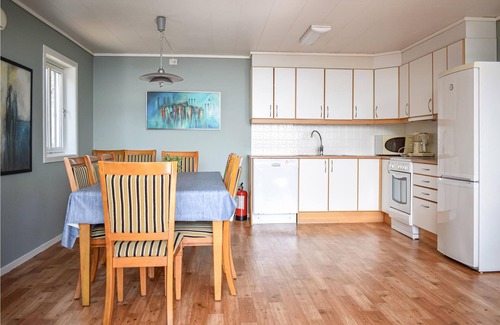Hervik Casa | Alojamiento de 4 habitaciones en Nedstrand